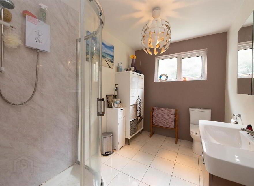 81 Poyntzpass Road, Loughbrickland, Banbridge, BT32 3PL