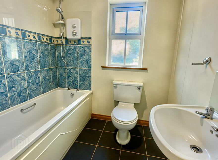 8 Orchard Close, Manorcunningham, Letterkenny, F92FW64
