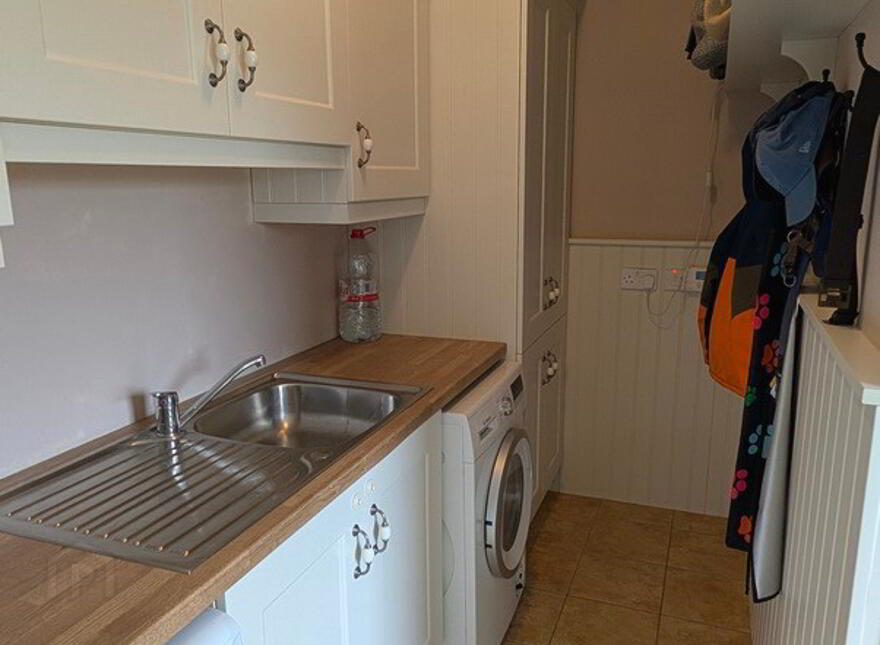 Ardlougher, Ballyconnell, H14H044