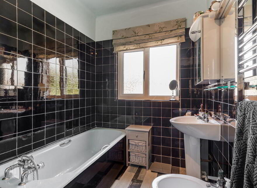 Anam Cara, 81 Newtownards Road, Greyabbey, Newtownards, BT22 2QH
