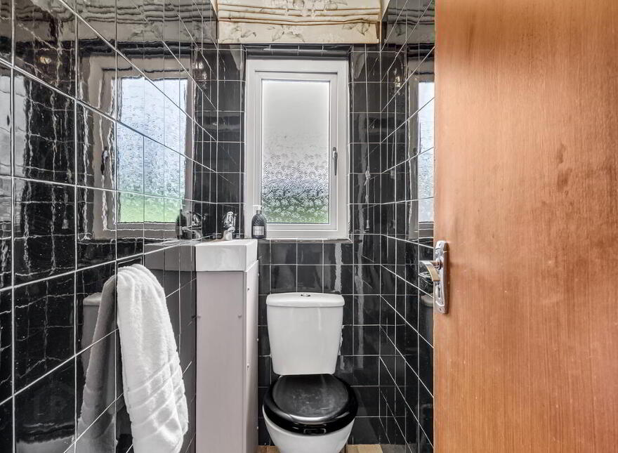 Anam Cara, 81 Newtownards Road, Greyabbey, Newtownards, BT22 2QH