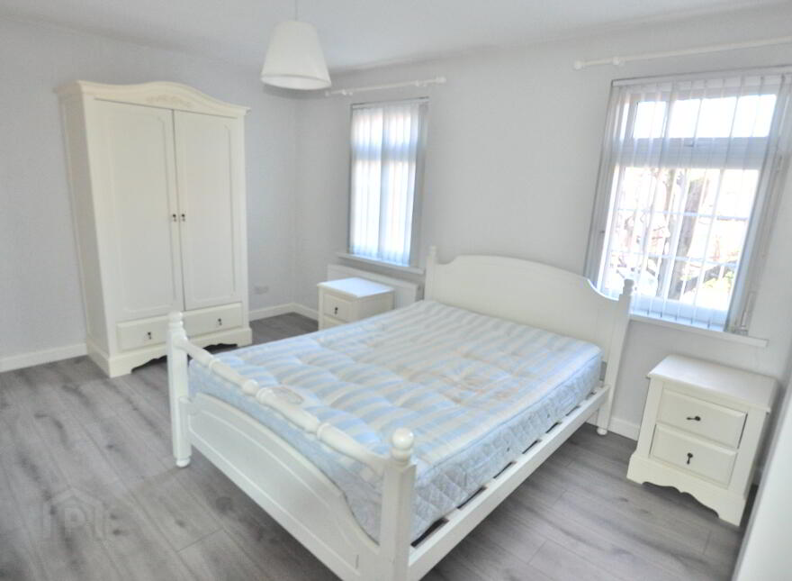 77 Durham Street, Belfast, BT12 4GB