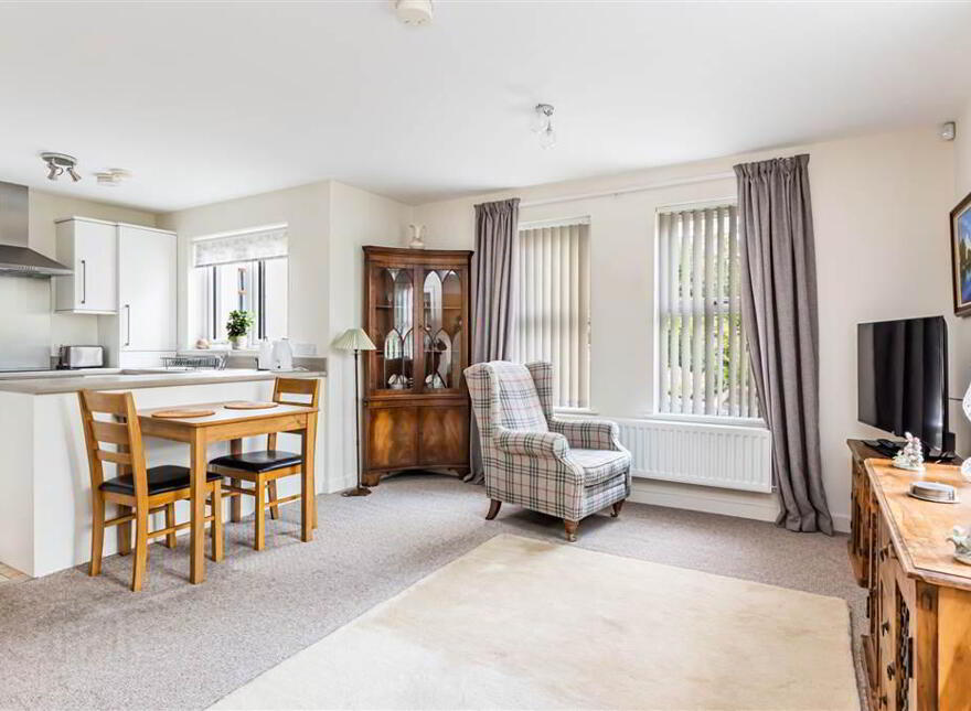 Apt, 4 Hillsborough Road Mews, Lisburn, BT28 1FS