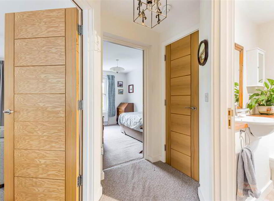 Apt, 4 Hillsborough Road Mews, Lisburn, BT28 1FS