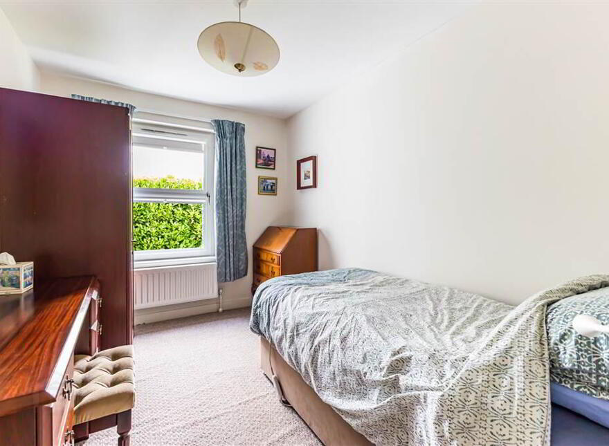 Apt, 4 Hillsborough Road Mews, Lisburn, BT28 1FS
