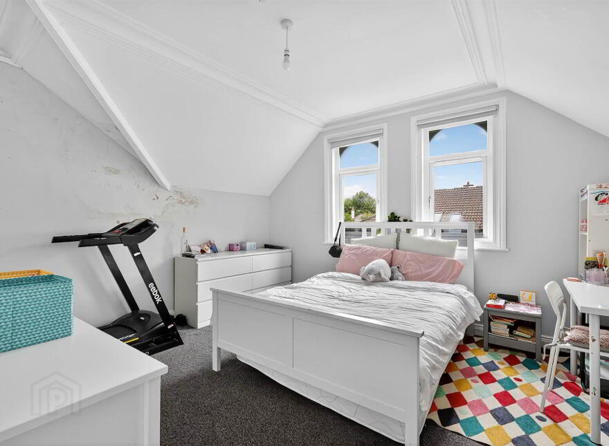 Apt 5, 62 Malone Road, Belfast, BT9 5BT