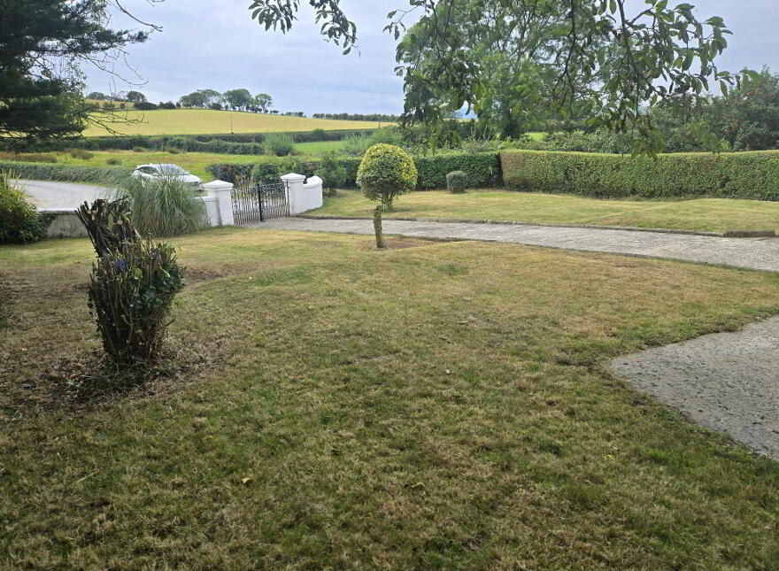 12 Grangecam Road, Downpatrick, BT30 8BB
