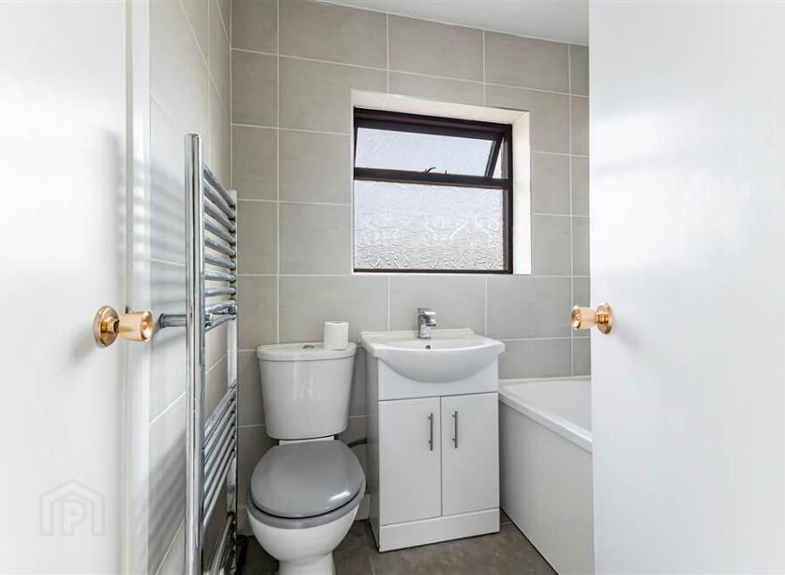 8 Milltown Avenue, Lisburn, BT28 3TP