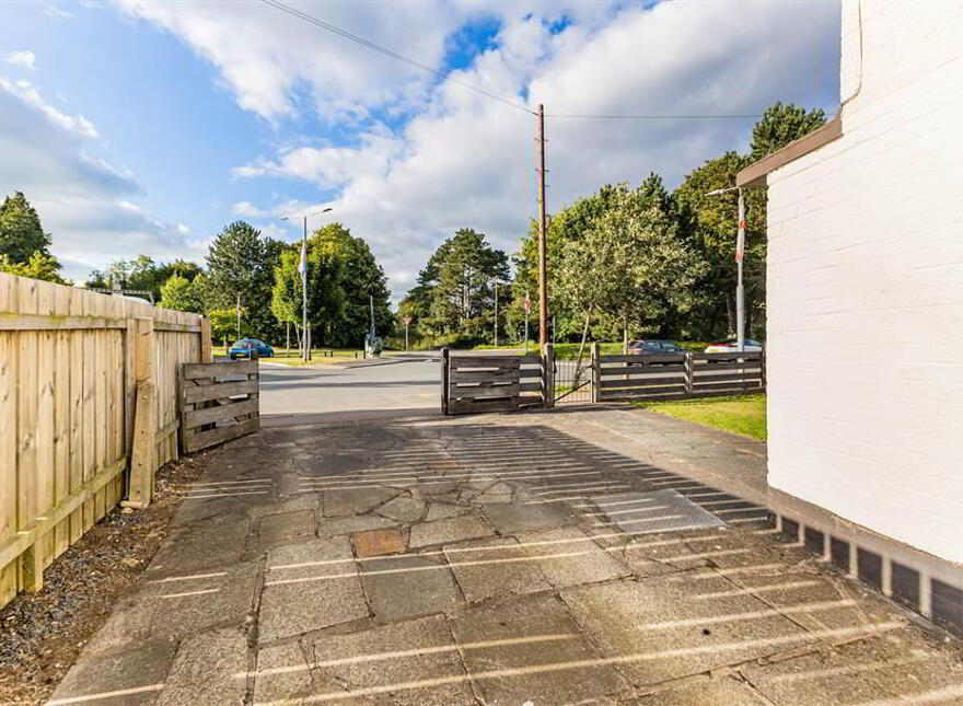 8 Milltown Avenue, Lisburn, BT28 3TP