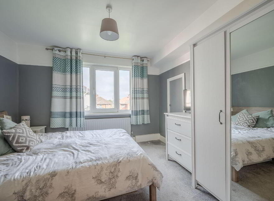 33 Kilhorne Gardens, Belfast, BT5 6NT