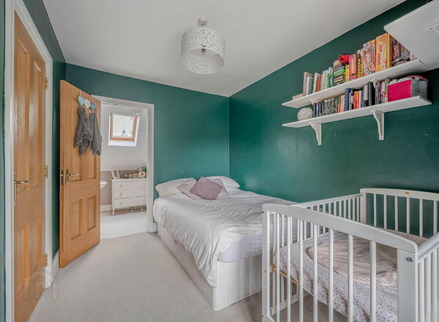 33 Kilhorne Gardens, Belfast, BT5 6NT