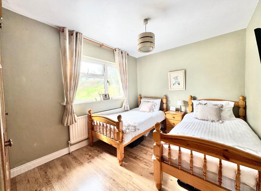 8 Sperrin Close, Omagh, BT78 5DL
