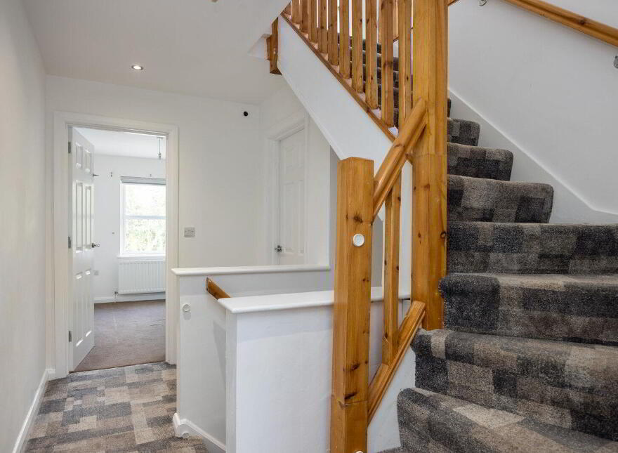 36 Belsize Meadows, Lisburn, BT27 4EH