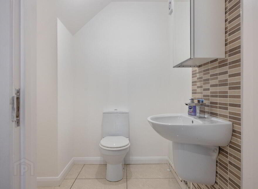 36 Belsize Meadows, Lisburn, BT27 4EH