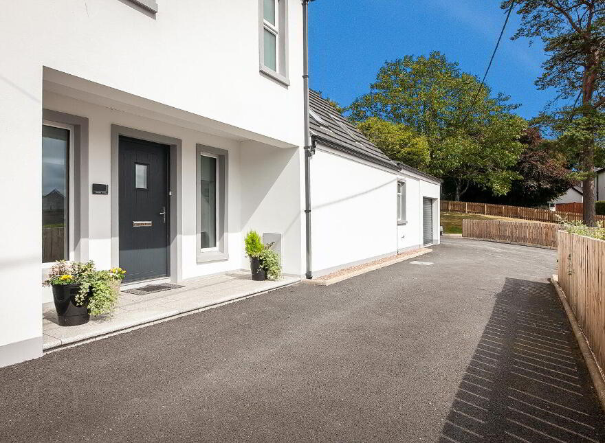 1 Sloans Avenue, Carryduff, Belfast, BT8 8DG