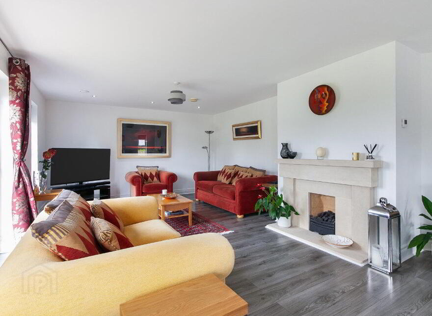 1 Sloans Avenue, Carryduff, Belfast, BT8 8DG