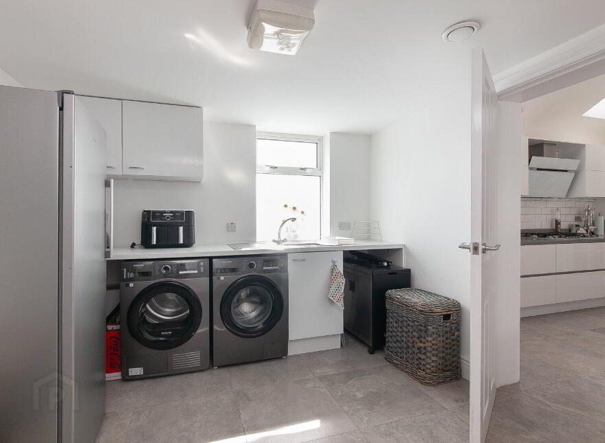 1 Sloans Avenue, Carryduff, Belfast, BT8 8DG