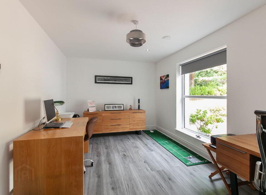 1 Sloans Avenue, Carryduff, Belfast, BT8 8DG