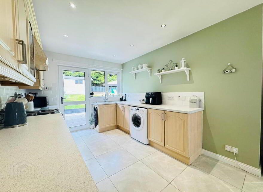 25 Hightown Gardens, Hightown Road, Newtownabbey, BT36 7TN