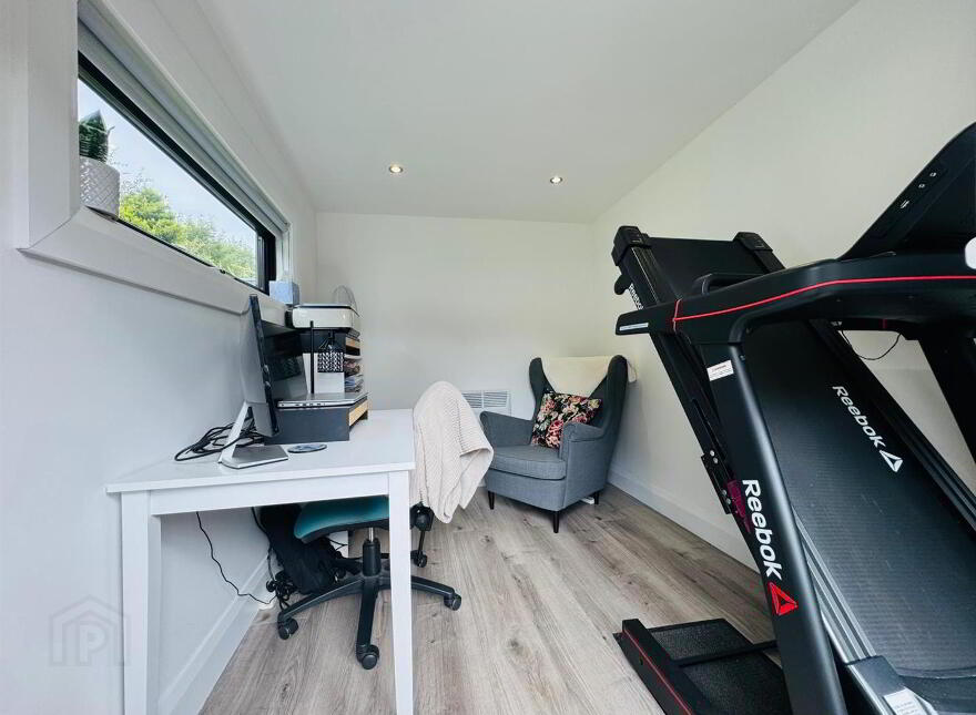 25 Hightown Gardens, Hightown Road, Newtownabbey, BT36 7TN