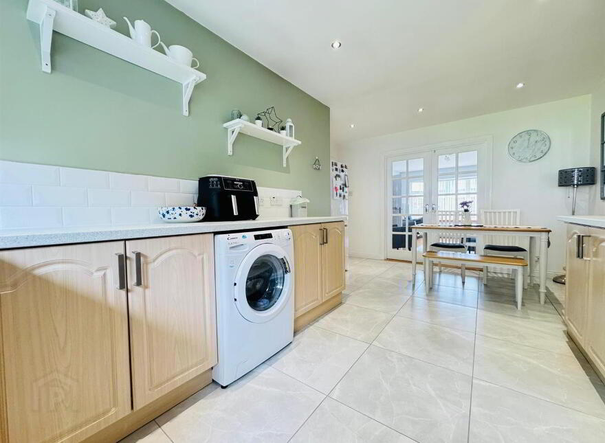 25 Hightown Gardens, Hightown Road, Newtownabbey, BT36 7TN