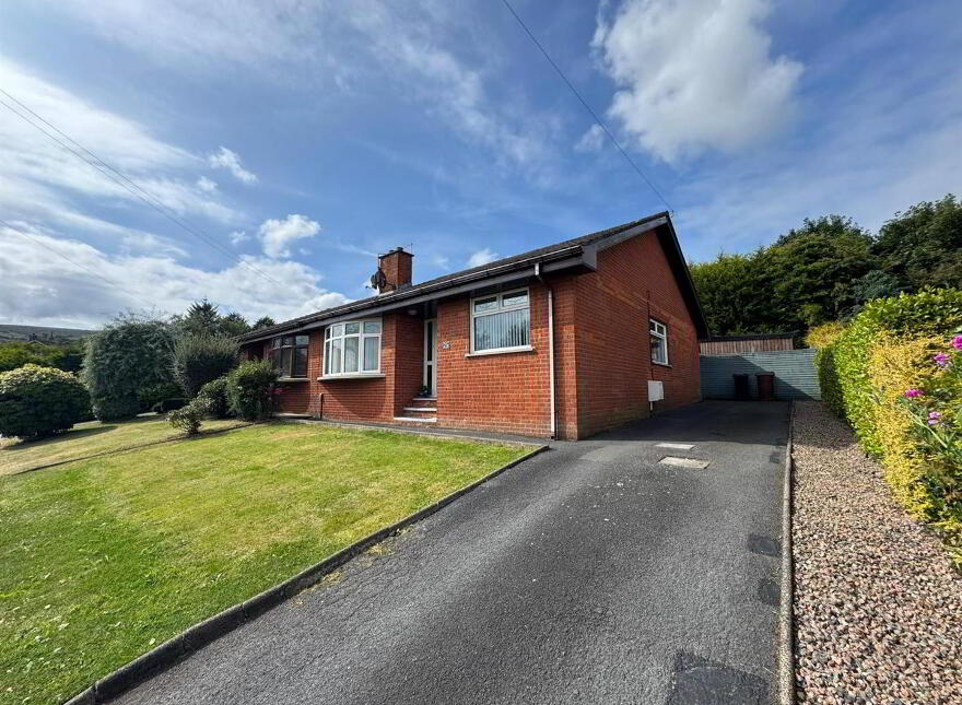 25 Hightown Gardens, Hightown Road, Newtownabbey, BT36 7TN photo