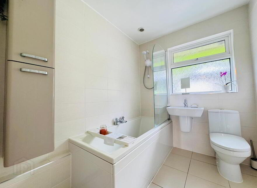 25 Hightown Gardens, Hightown Road, Newtownabbey, BT36 7TN