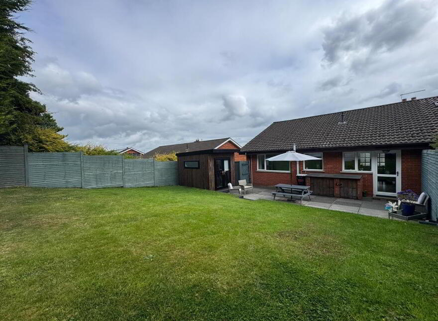 25 Hightown Gardens, Hightown Road, Newtownabbey, BT36 7TN