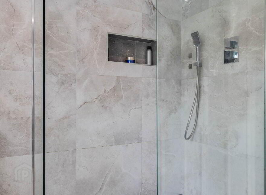 66 Lislaynan, Ballycarry, Carrickfergus, BT38 9GZ