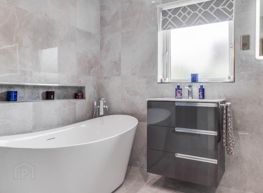 66 Lislaynan, Ballycarry, Carrickfergus, BT38 9GZ