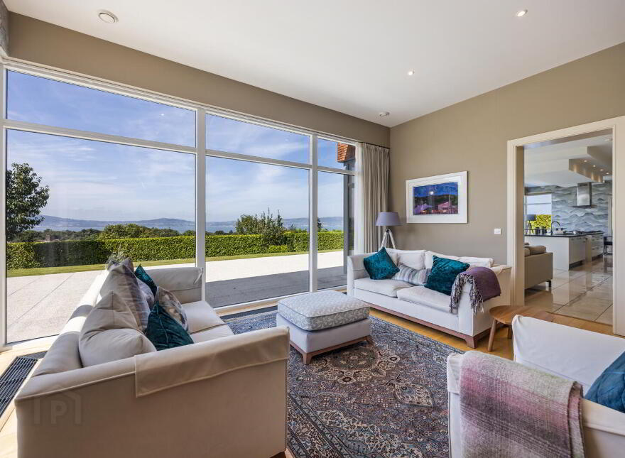 4 Ballymenoch Lane, Holywood, BT18 0EF