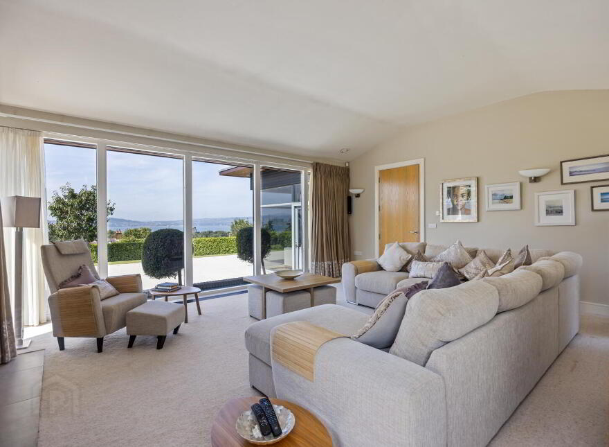 4 Ballymenoch Lane, Holywood, BT18 0EF