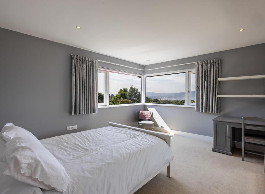 4 Ballymenoch Lane, Holywood, BT18 0EF