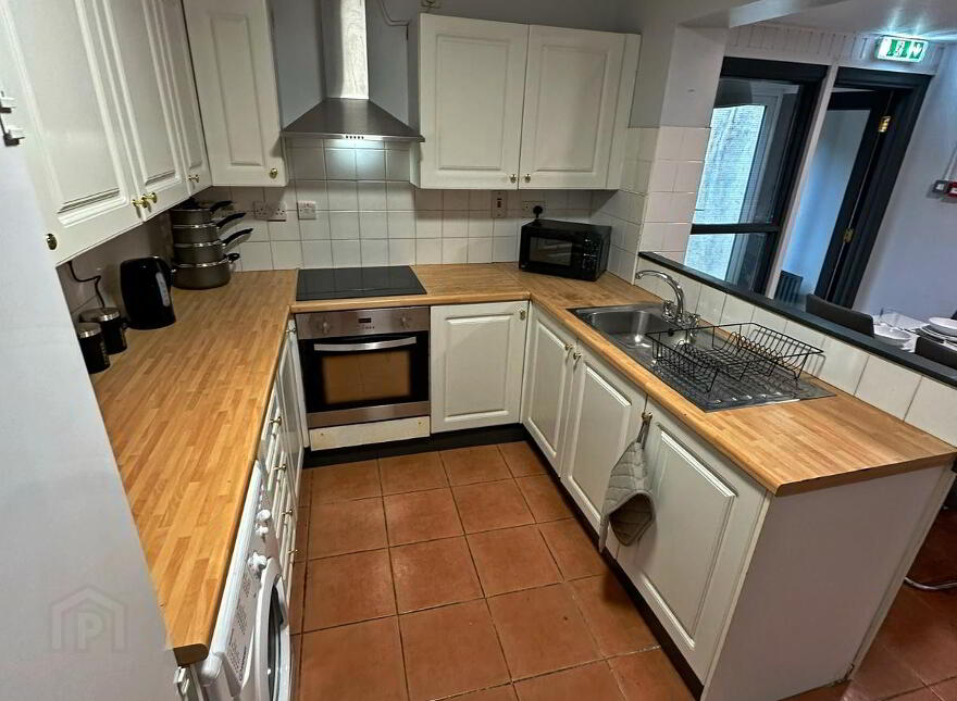 22 Stranmillis Gardens, Belfast, BT9 5AS