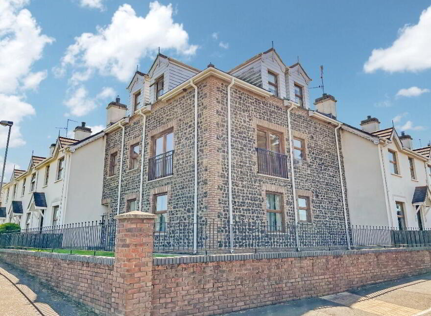 31 Laurel Wood, Lower Ballinderry, Antrim, BT28 2GQ photo
