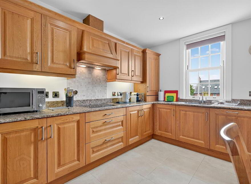 Apt 18, Danesfort Hall, Danesfort Park North, Malone, Belfast, BT9 5RB