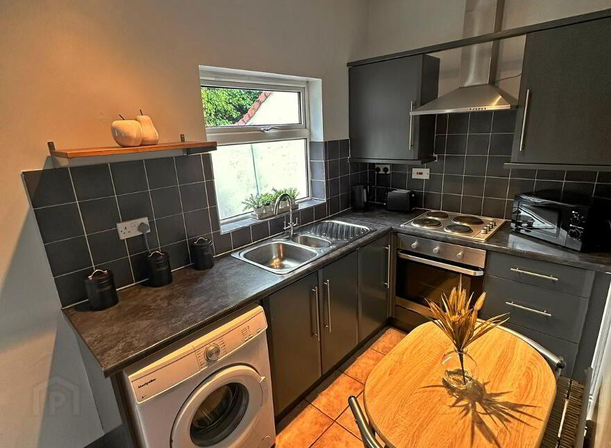 House For Rent, 280 Donegall Ave, Belfast, BT12 6LU