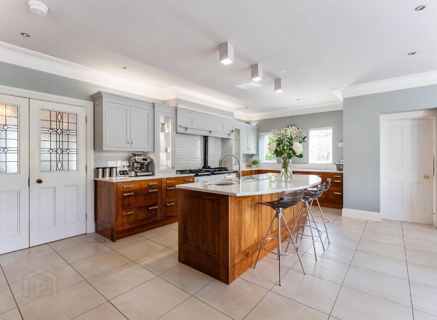 29 Upper Malone Road, Belfast, BT9 6TY