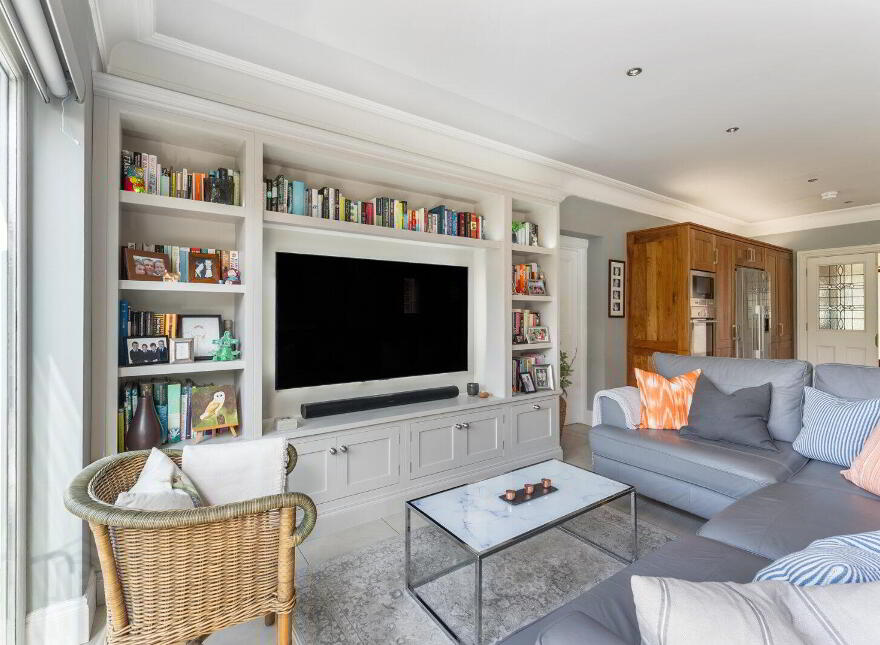 29 Upper Malone Road, Belfast, BT9 6TY