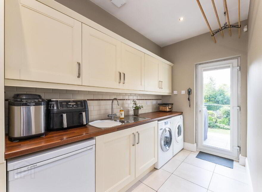 29 Upper Malone Road, Belfast, BT9 6TY