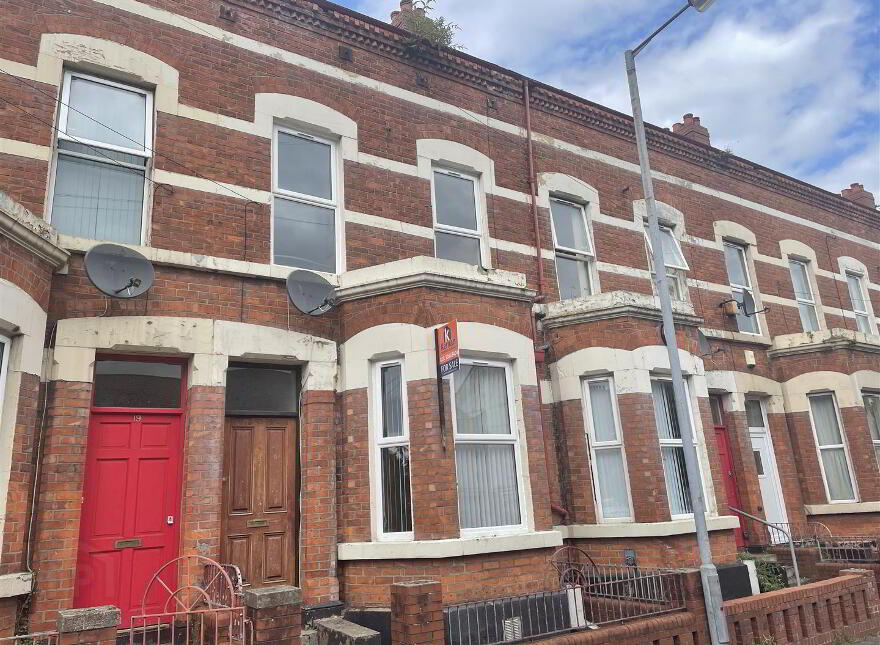17 Agincourt Avenue, Belfast, BT7 1QA photo