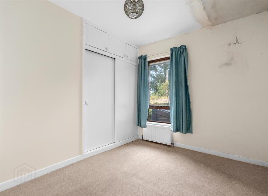 292a Comber Road, Dundonald, Belfast, BT16 1UR