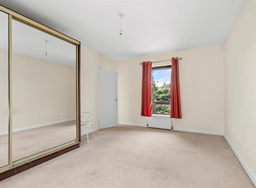 292a Comber Road, Dundonald, Belfast, BT16 1UR