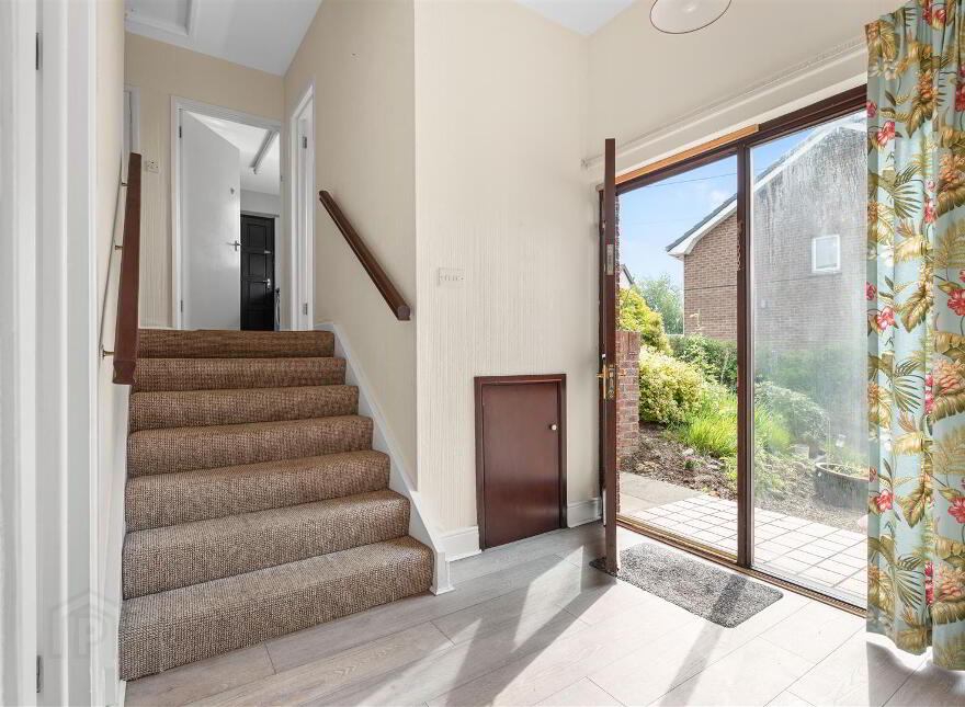 292a Comber Road, Dundonald, Belfast, BT16 1UR