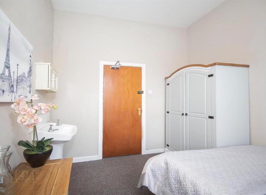 Room 1, 157 University Street, Belfast, HR