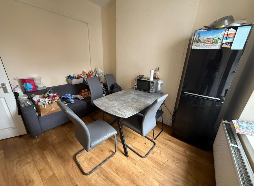 Elaine Street, Room 4, SHORT TERM - All Bills Included, Belfast, BT9 5AR