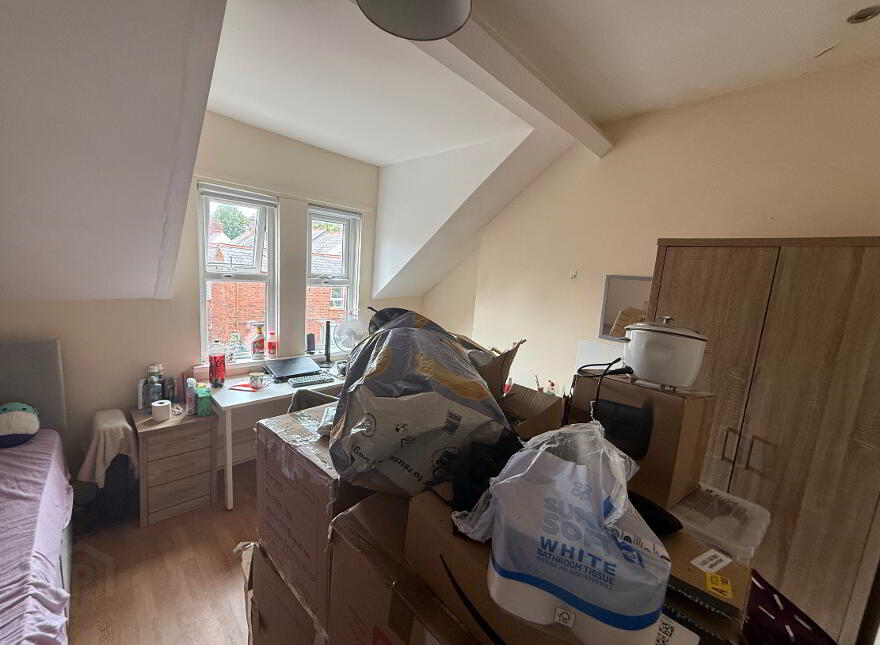 Elaine Street, Room 5, All Bills Included, Belfast, BT9 5AR