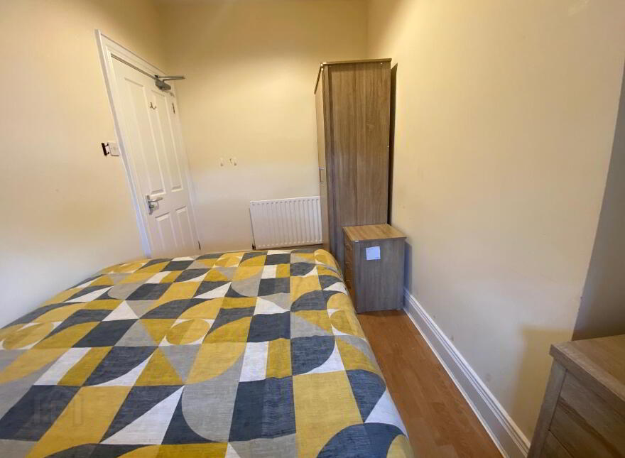 Elaine Street, Room 5, All Bills Included, Belfast, BT9 5AR