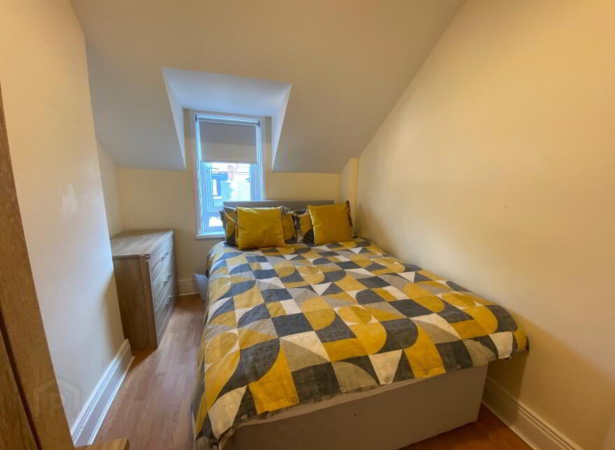 Elaine Street, Room 5, All Bills Included, Belfast, BT9 5AR