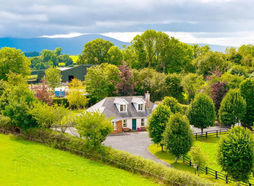 Priest Road, Knockagh, Cahir, Co. Tipperary, E21RX37